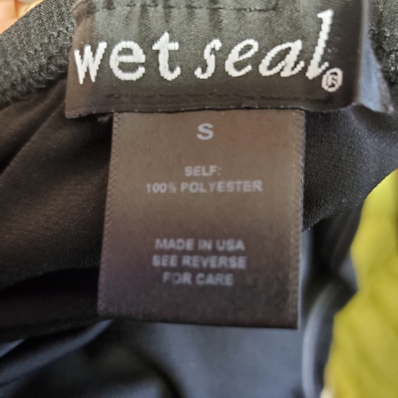 Dress - Picture 2 of 4